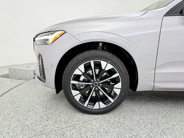 New 2026 Volvo XC60 B5 Plus w/ Climate Package image 29