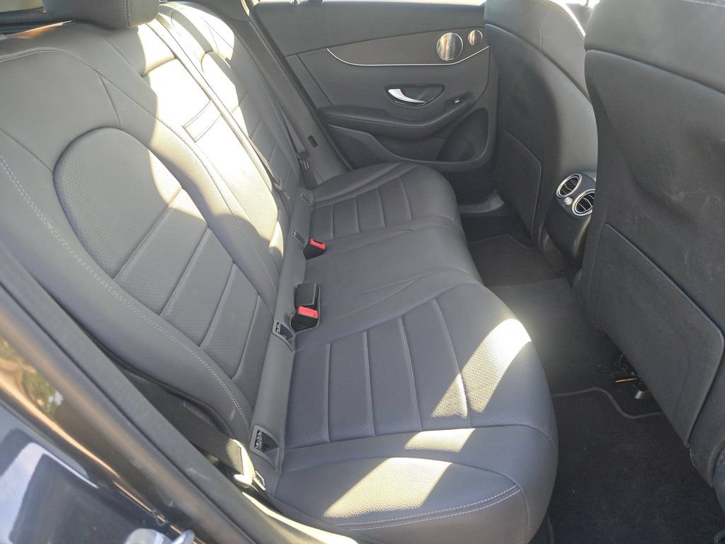 Used 2020 Mercedes-Benz GLC 300 4MATIC image 20