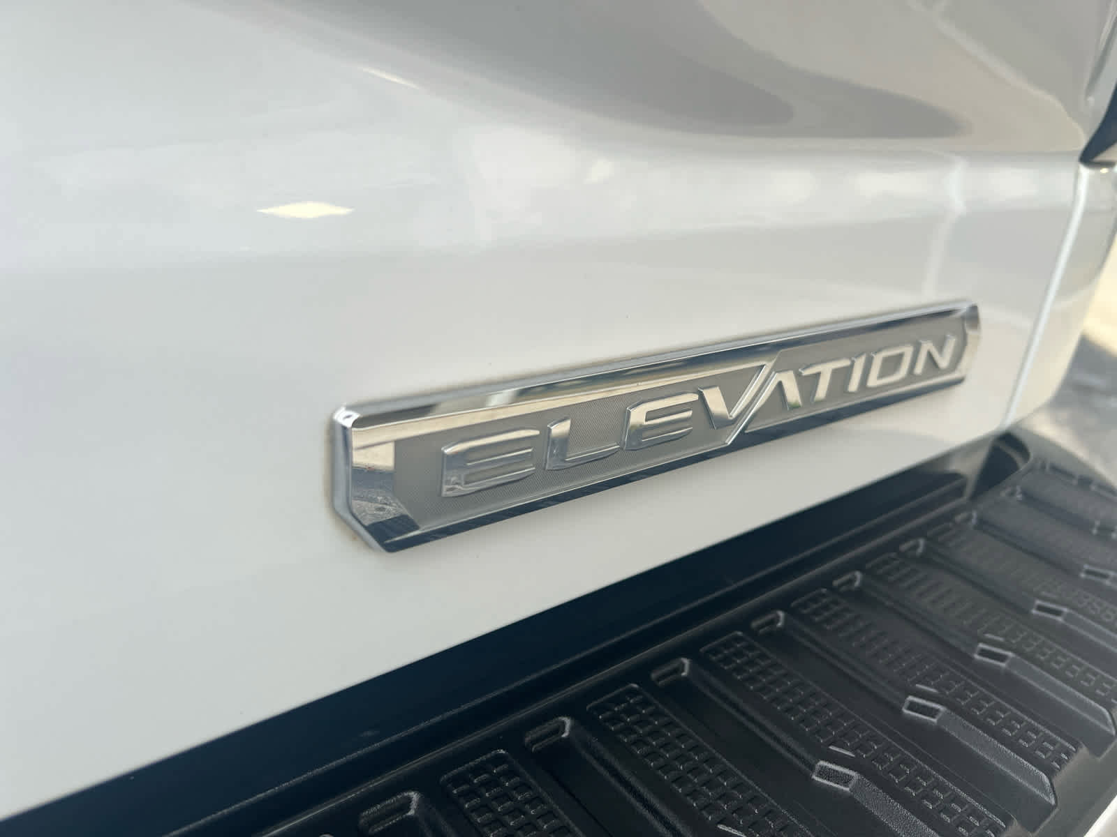 Used 2020 GMC Sierra 1500 Elevation w/ Elevation Value Package image 10