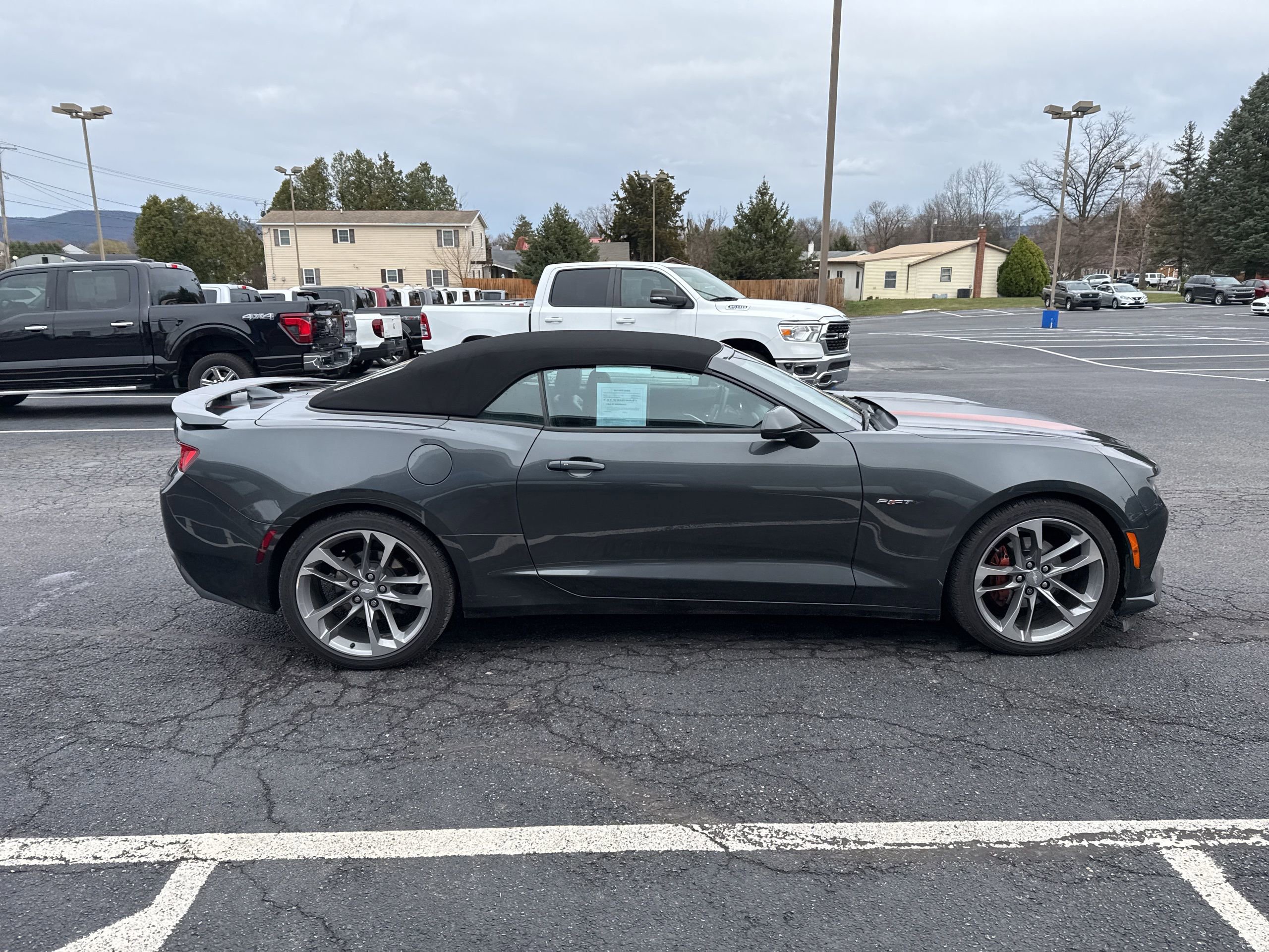 Used 2017 Chevrolet Camaro LT image 7