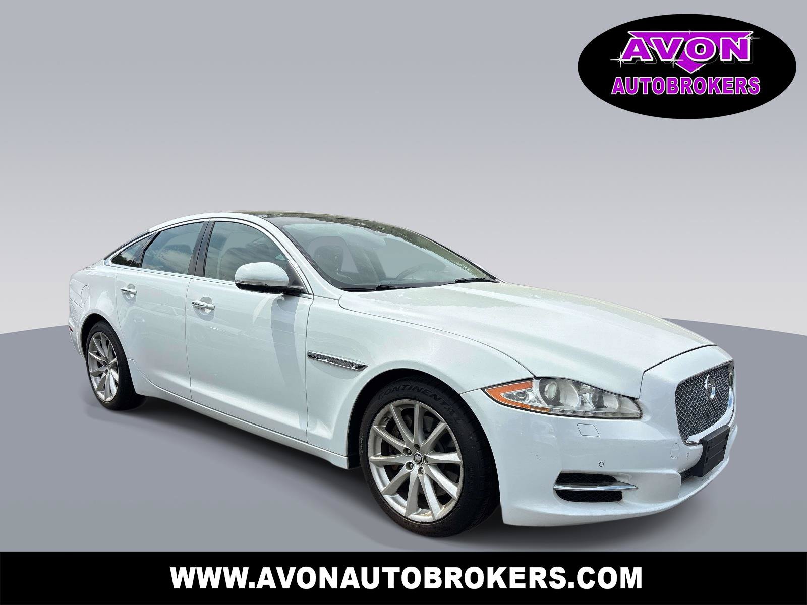 Used 2013 Jaguar XJ AWD video 1