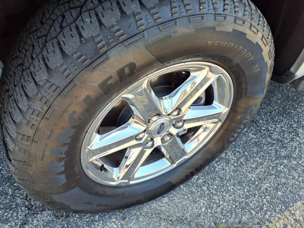 Used 2024 Ford F150 XLT w/ Mobile Office Package image 9