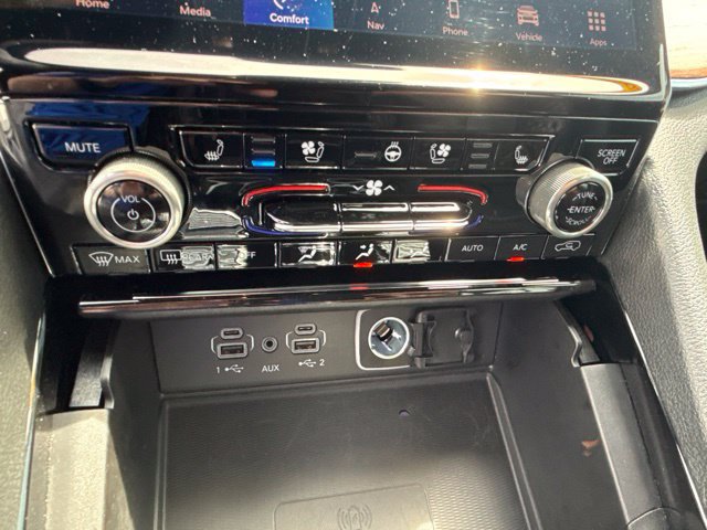 Used 2022 Jeep Grand Cherokee Summit w/ Luxury Tech Group V AWD/4WD image 23