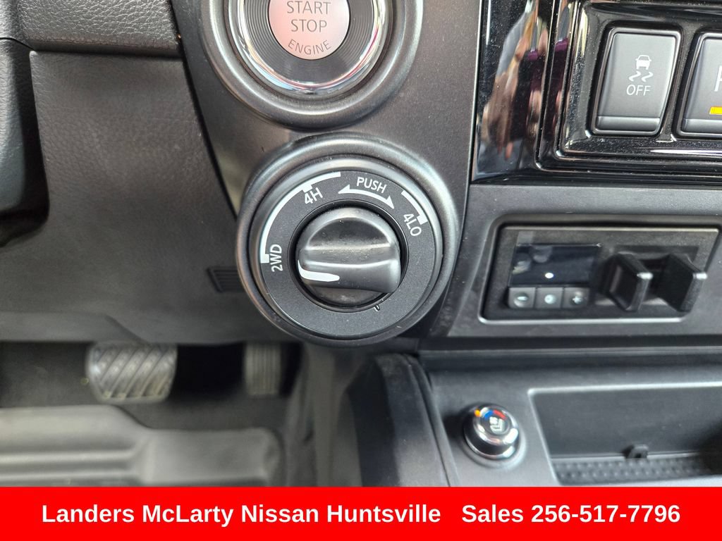 Used 2024 Nissan Titan PRO-4X w/ Pro-4x Convenience Package AWD/4WD image 24
