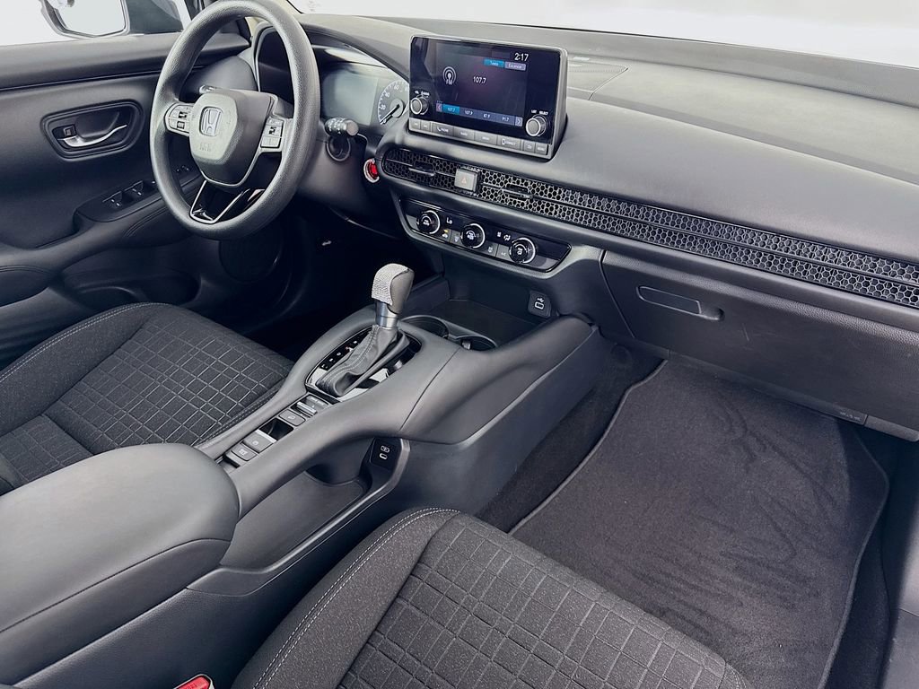 Used 2025 Honda HR-V LX image 35