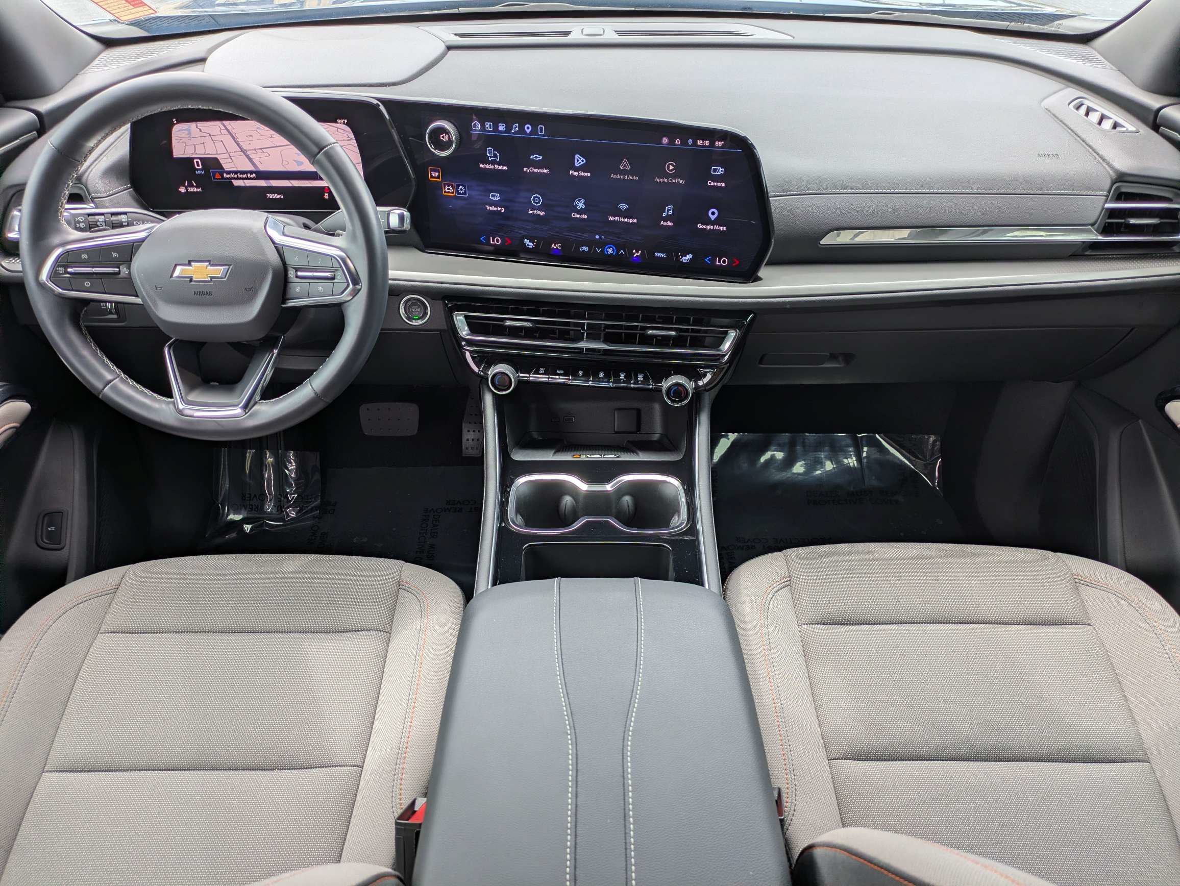 Used 2026 Chevrolet Traverse LT FWD image 13