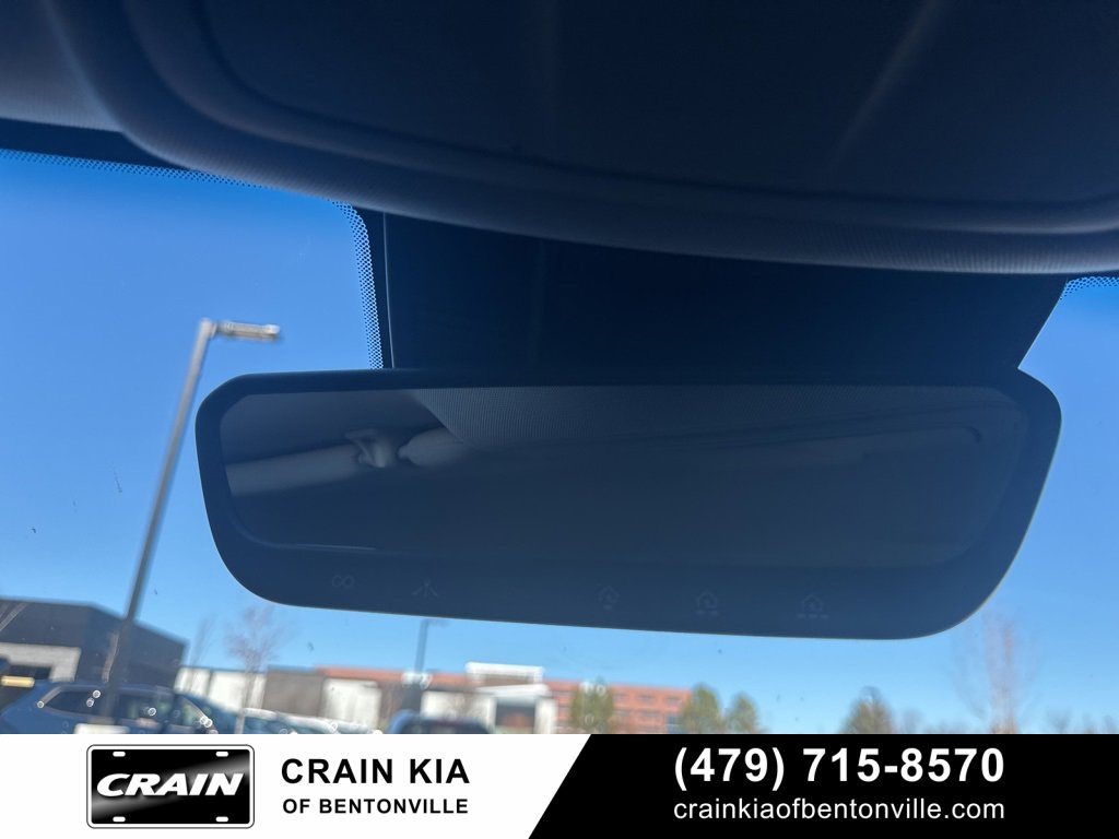Used 2019 Genesis G70 3.3T Advanced image 40