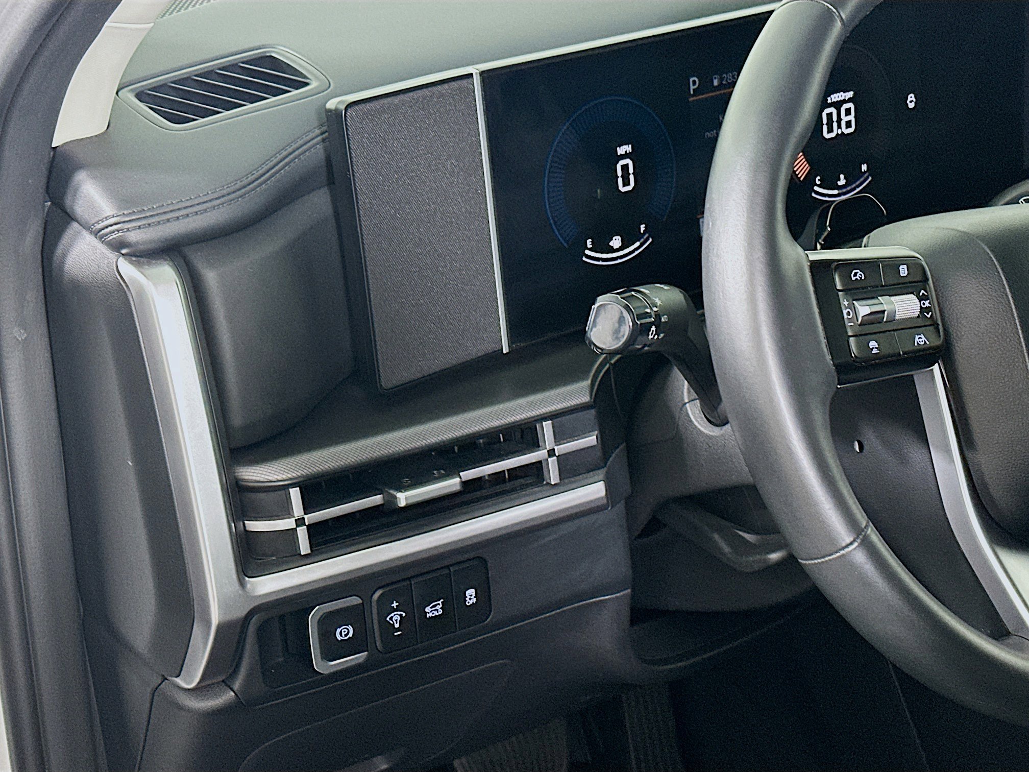 Used 2025 Hyundai Santa Fe SEL image 17