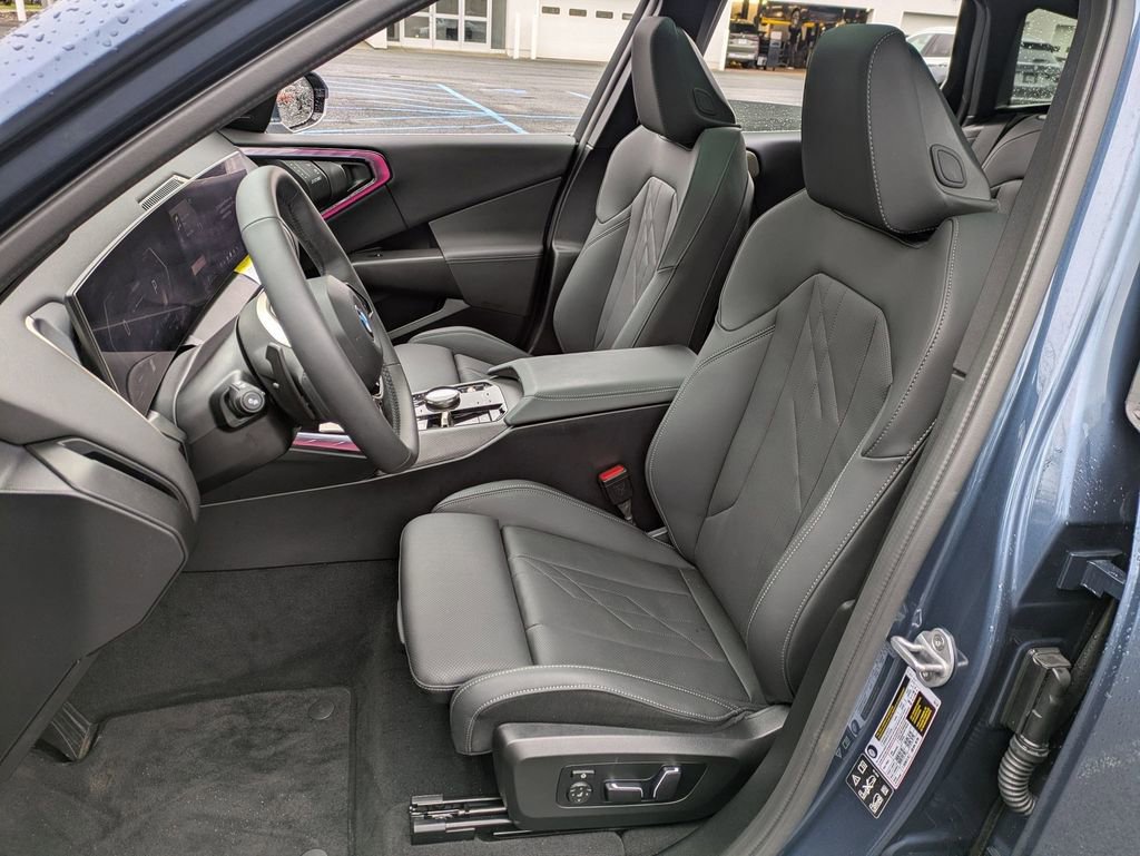 Used 2025 BMW X3 xDrive30i w/ Premium Package image 8