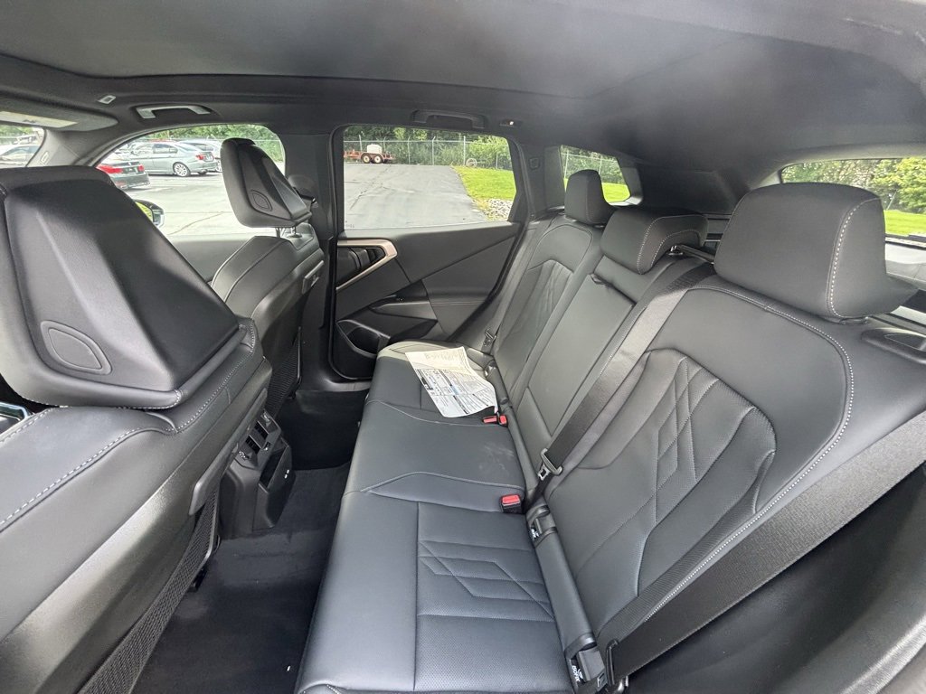 Used 2025 BMW X3 xDrive30i w/ Convenience Package image 13