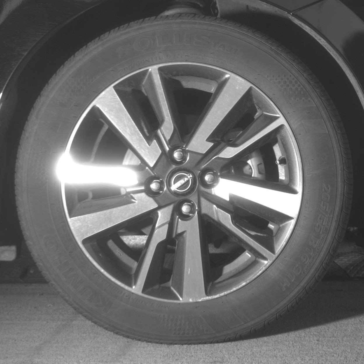 Used 2025 Nissan Versa SV image 13