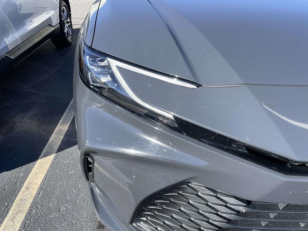 Used 2025 Toyota Camry XLE image 17