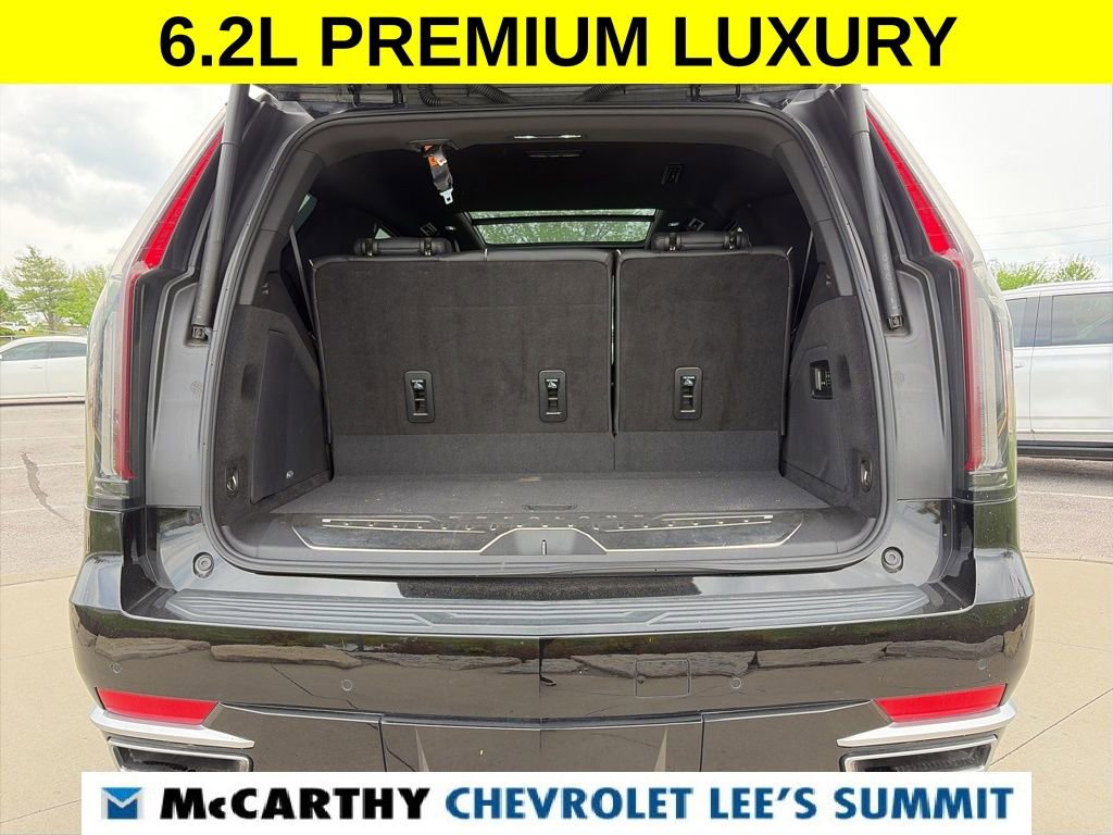 Used 2023 Cadillac Escalade Premium Luxury w/ LPO, Illumination Package AWD/4WD image 69