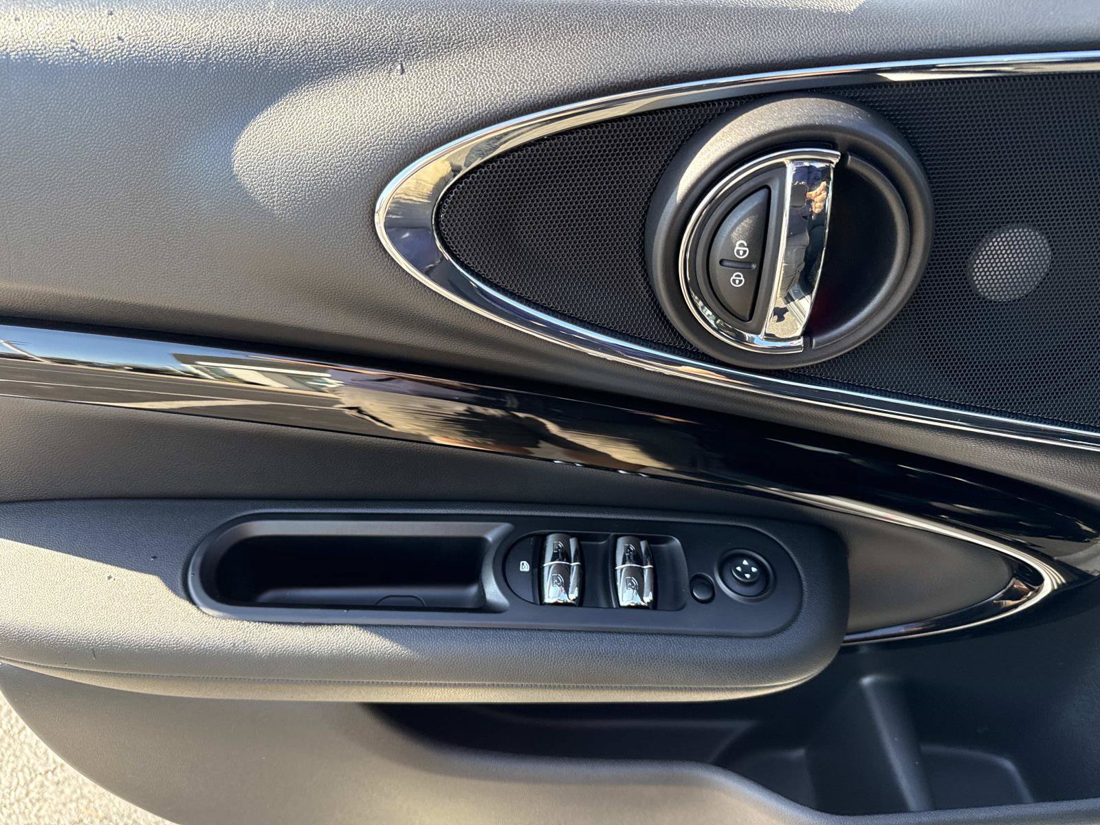 Used 2019 MINI Cooper Clubman S AWD/4WD image 18