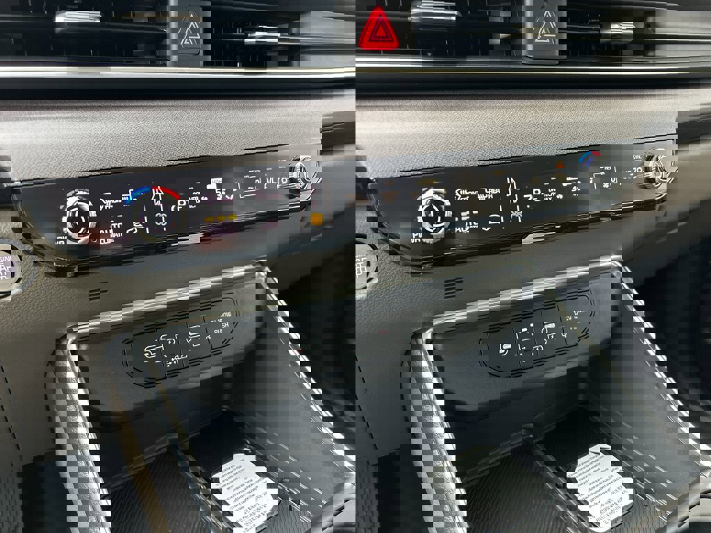 New 2026 Kia Carnival EX image 24