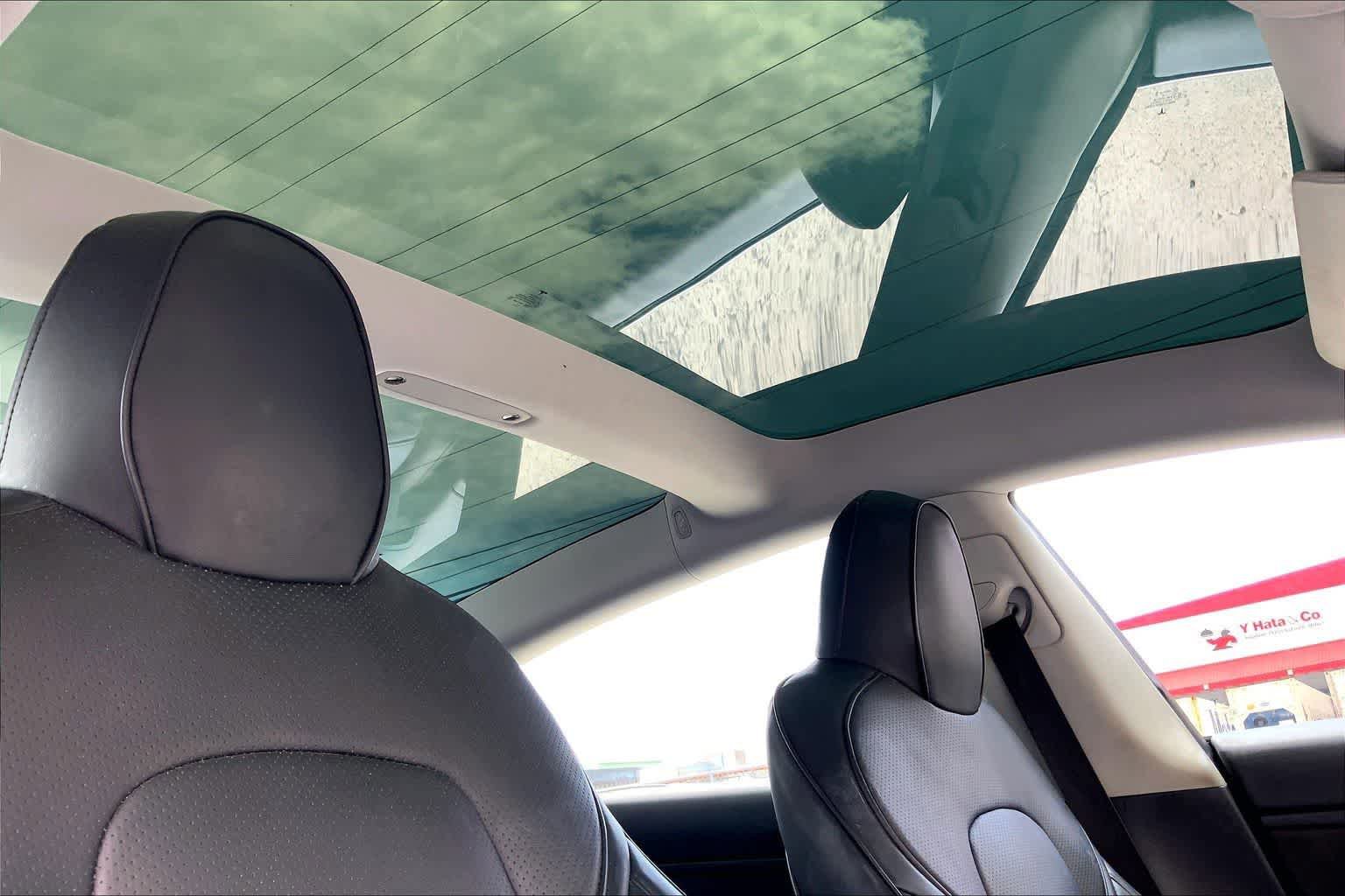 Used 2020 Tesla Model 3 Standard Range Plus image 30