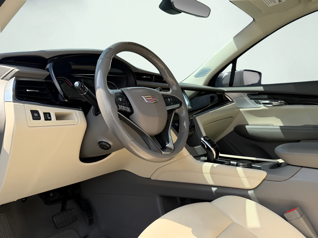 Used 2020 Cadillac XT6 Premium Luxury FWD image 39