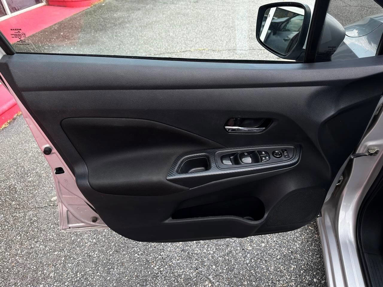 Used 2021 Nissan Versa SV image 10