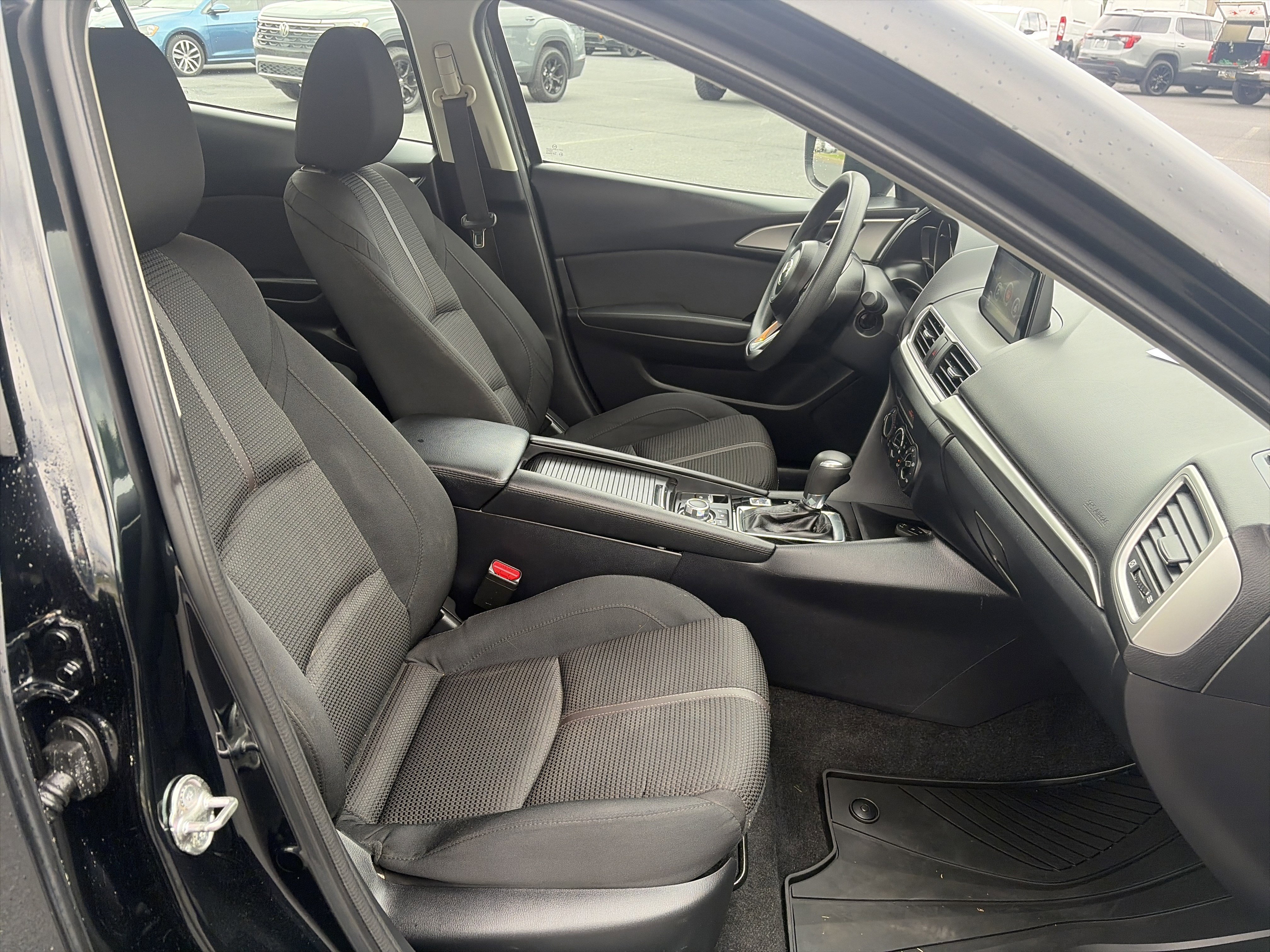 Used 2018 MAZDA MAZDA3 Sport w/ Preferred Equipment Package FWD image 25