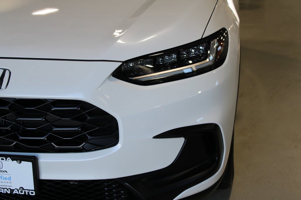 Used 2025 Honda HR-V LX image 2