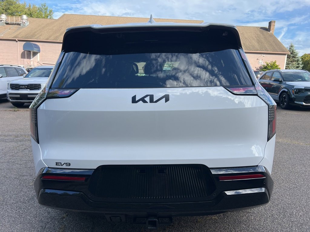 New 2026 Kia EV9 Land w/ Nightfall Edition Package image 3