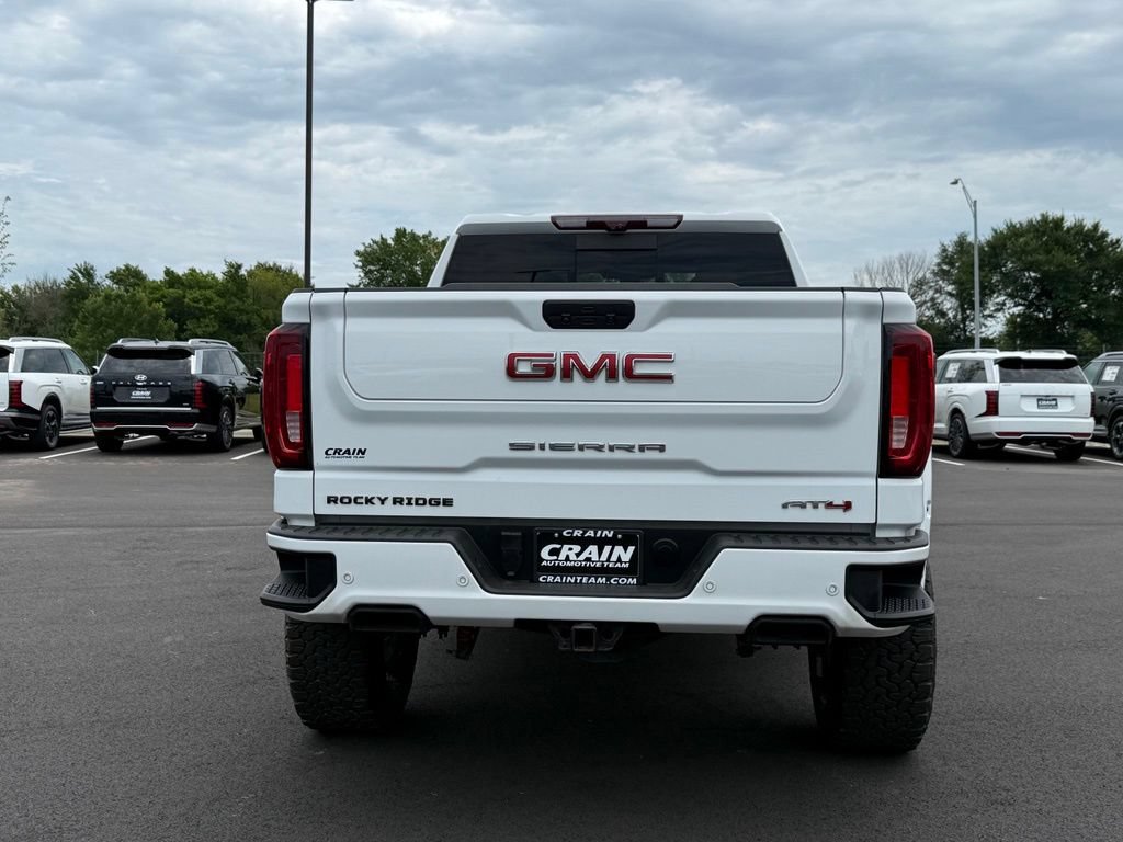 Used 2021 GMC Sierra 1500 AT4 w/ AT4 Premium Package AWD/4WD image 6