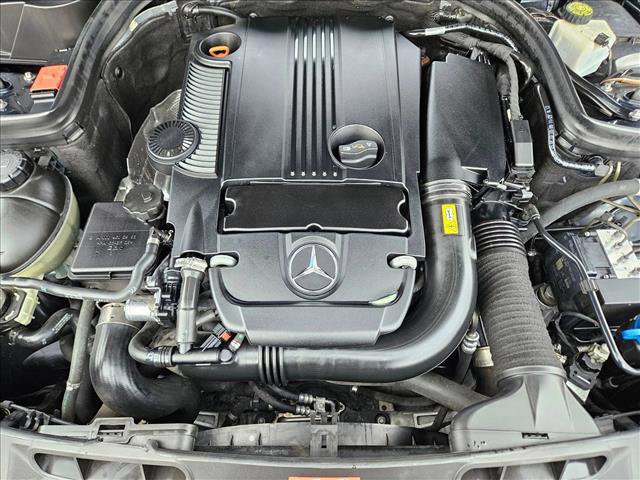 Used 2013 Mercedes-Benz C 250 Luxury image 23