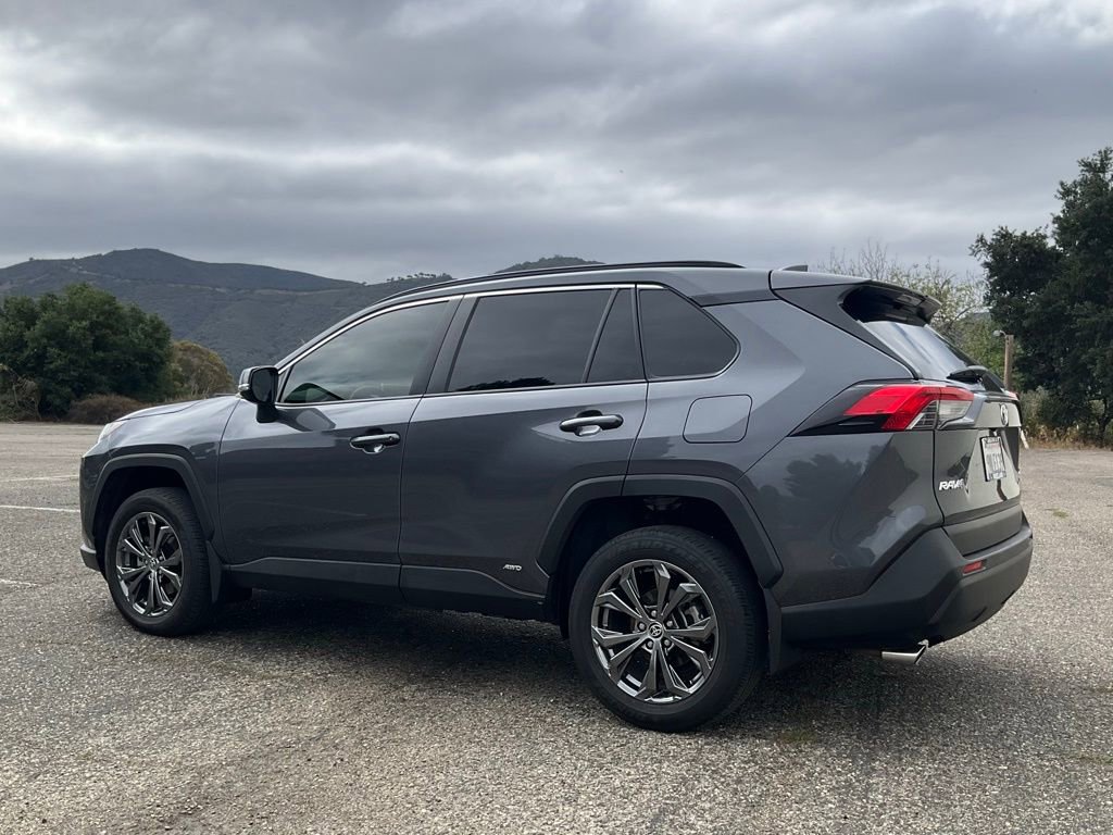 Used 2024 Toyota RAV4 XLE Premium image 79