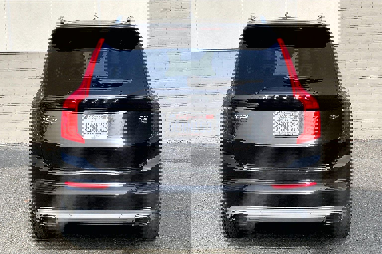 Used 2018 Volvo XC90 T6 Momentum w/ Convenience Package image 3