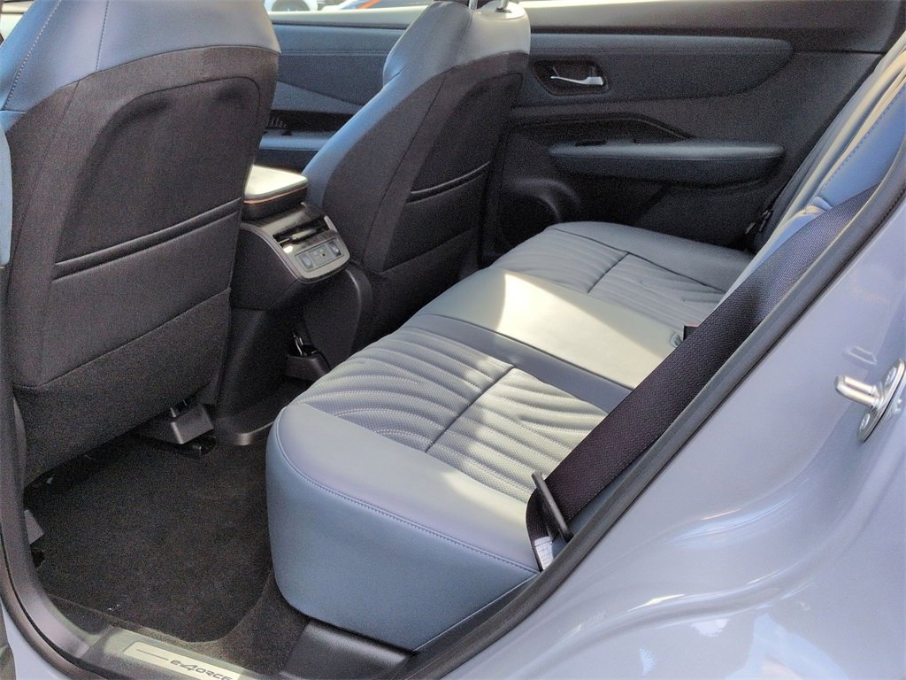 Used 2024 Nissan Ariya AWD image 19