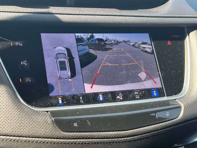 Used 2022 Cadillac XT5 Premium Luxury w/ Technology Package AWD/4WD image 33
