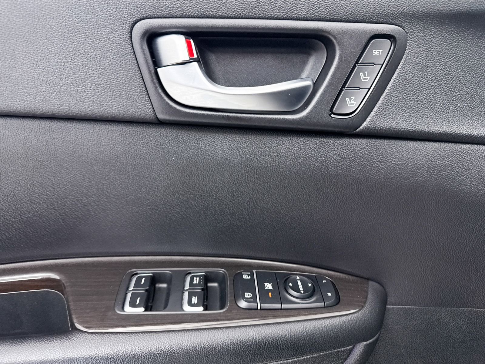 Used 2020 Kia Optima Premium image 29