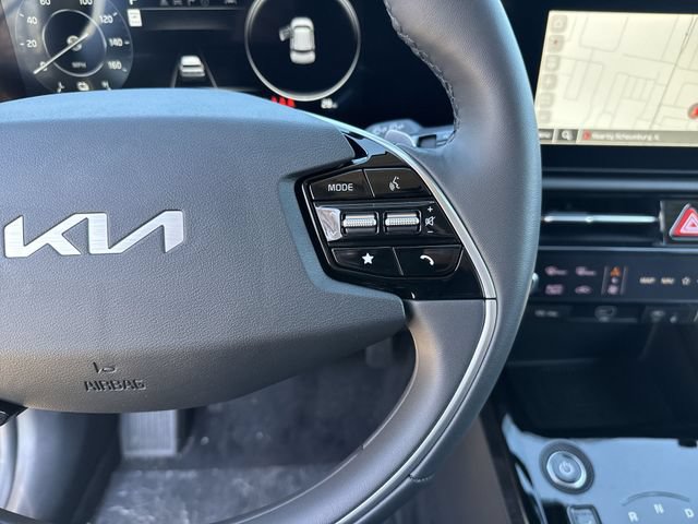 New 2025 Kia Niro Wind w/ Wind Preserve Package FWD image 12