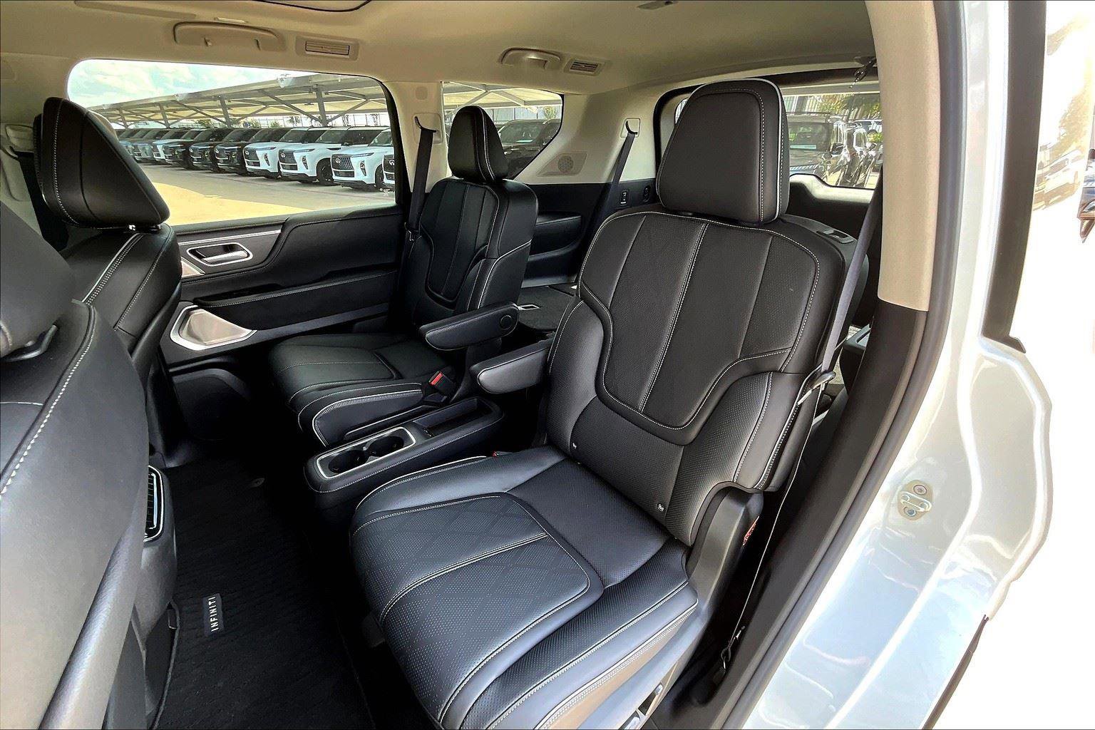 New 2025 INFINITI QX80 Sensory image 20