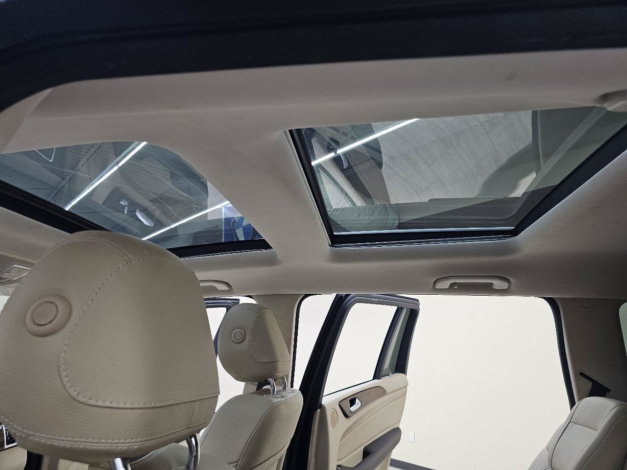 Used 2017 Mercedes-Benz GLS 450 4MATIC w/ Premium Package image 40