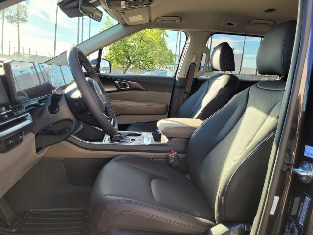 New 2026 Kia Carnival FWD image 9