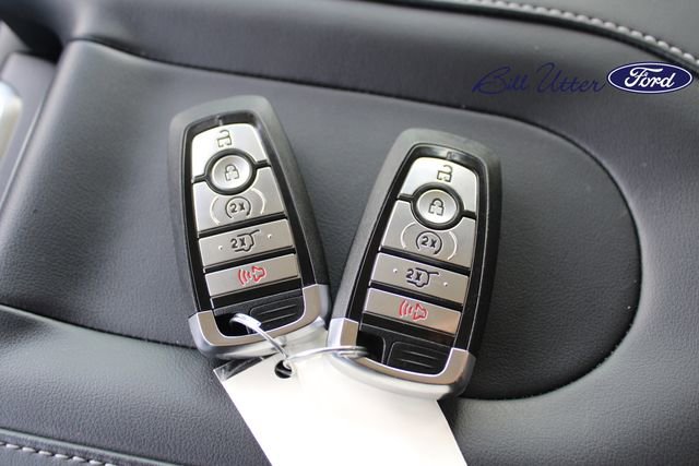 Used 2025 Ford Expedition Max Platinum w/ Driver's Package image 11