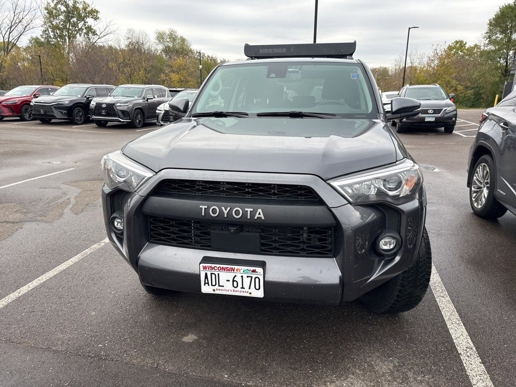 Used 2022 Toyota 4Runner SR5 Premium image 5