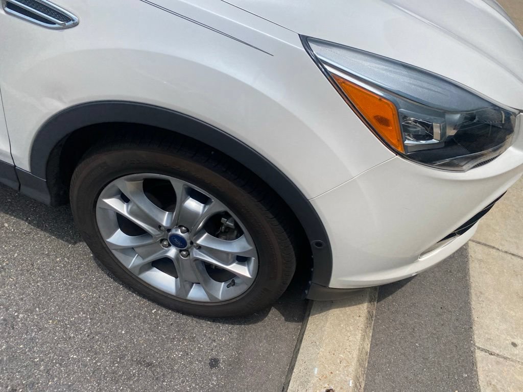 Used 2014 Ford Escape Titanium w/ Equipment Group 401A FWD image 4