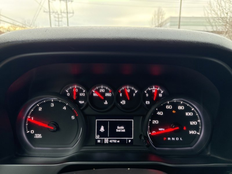 Used 2024 Chevrolet Silverado 2500 Custom w/ Custom Value Package image 28