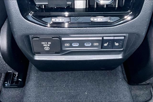 Used 2026 Jeep Grand Cherokee Limited AWD/4WD image 23