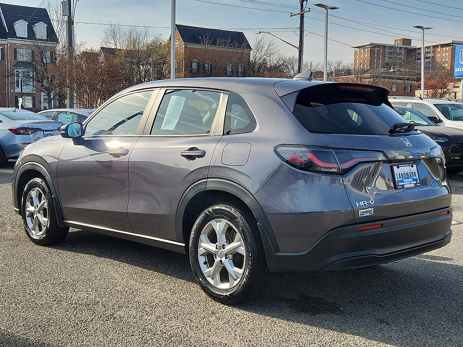 Used 2023 Honda HR-V LX image 6