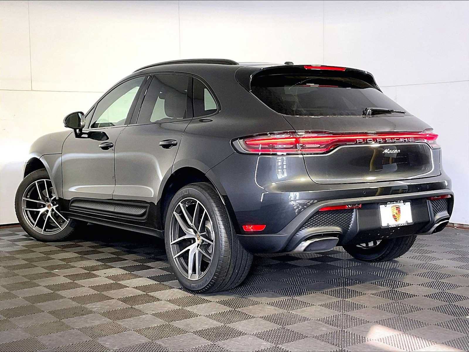 New 2026 Porsche Macan AWD/4WD image 3
