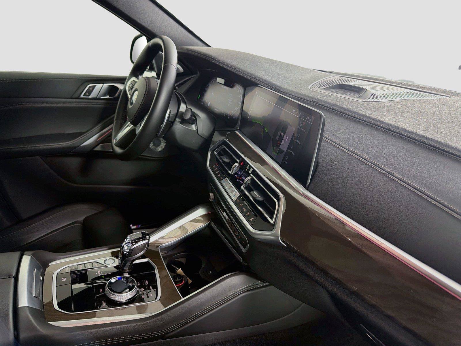 Used 2023 BMW X6 M50i w/ Executive Package AWD/4WD image 30