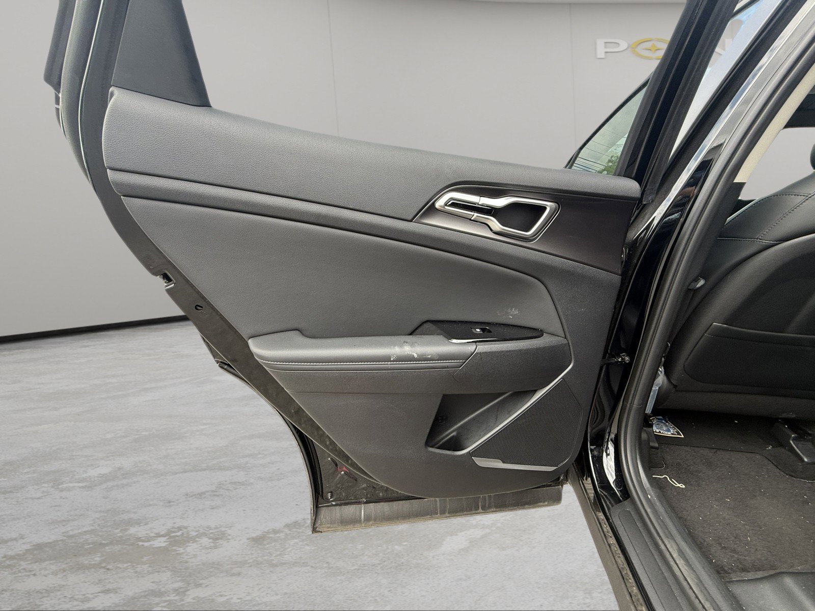 Used 2024 Kia Sportage EX FWD image 22