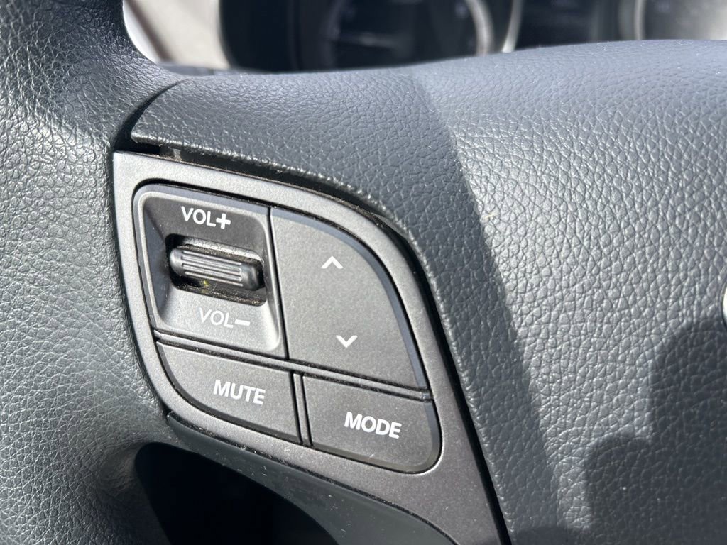 Used 2019 Hyundai Santa Fe XL SE image 17