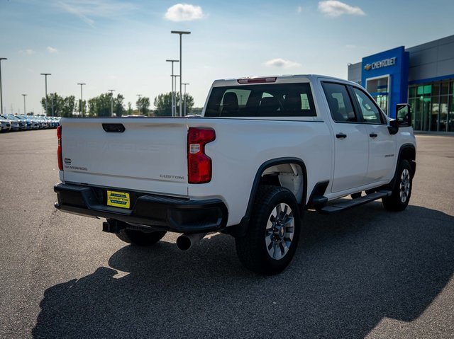 Used 2024 Chevrolet Silverado 2500 Custom w/ Custom Value Package image 6