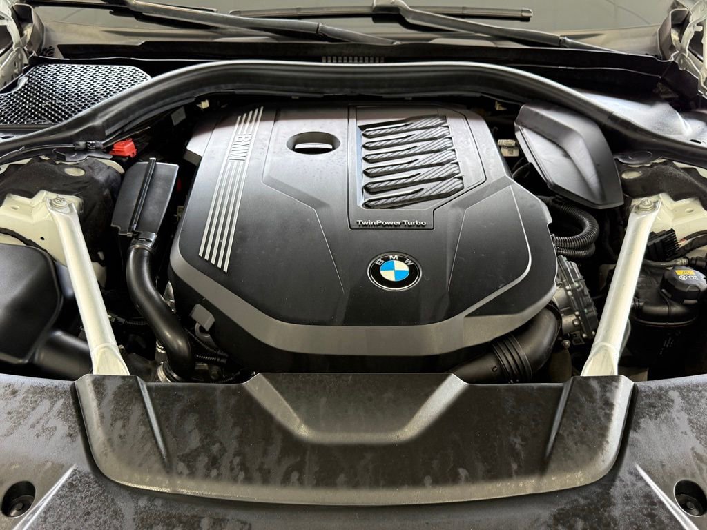 Used 2022 BMW 740i w/ M Sport Package image 34