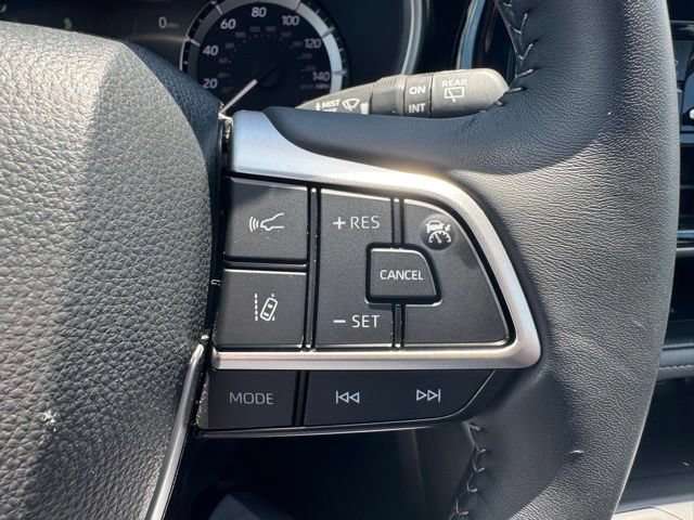 Certified 2025 Toyota Highlander XLE AWD/4WD image 20