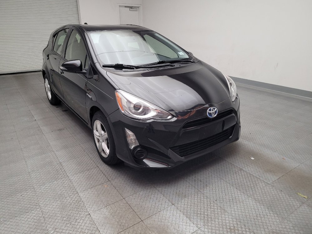 Used 2015 Toyota Prius C One image 14
